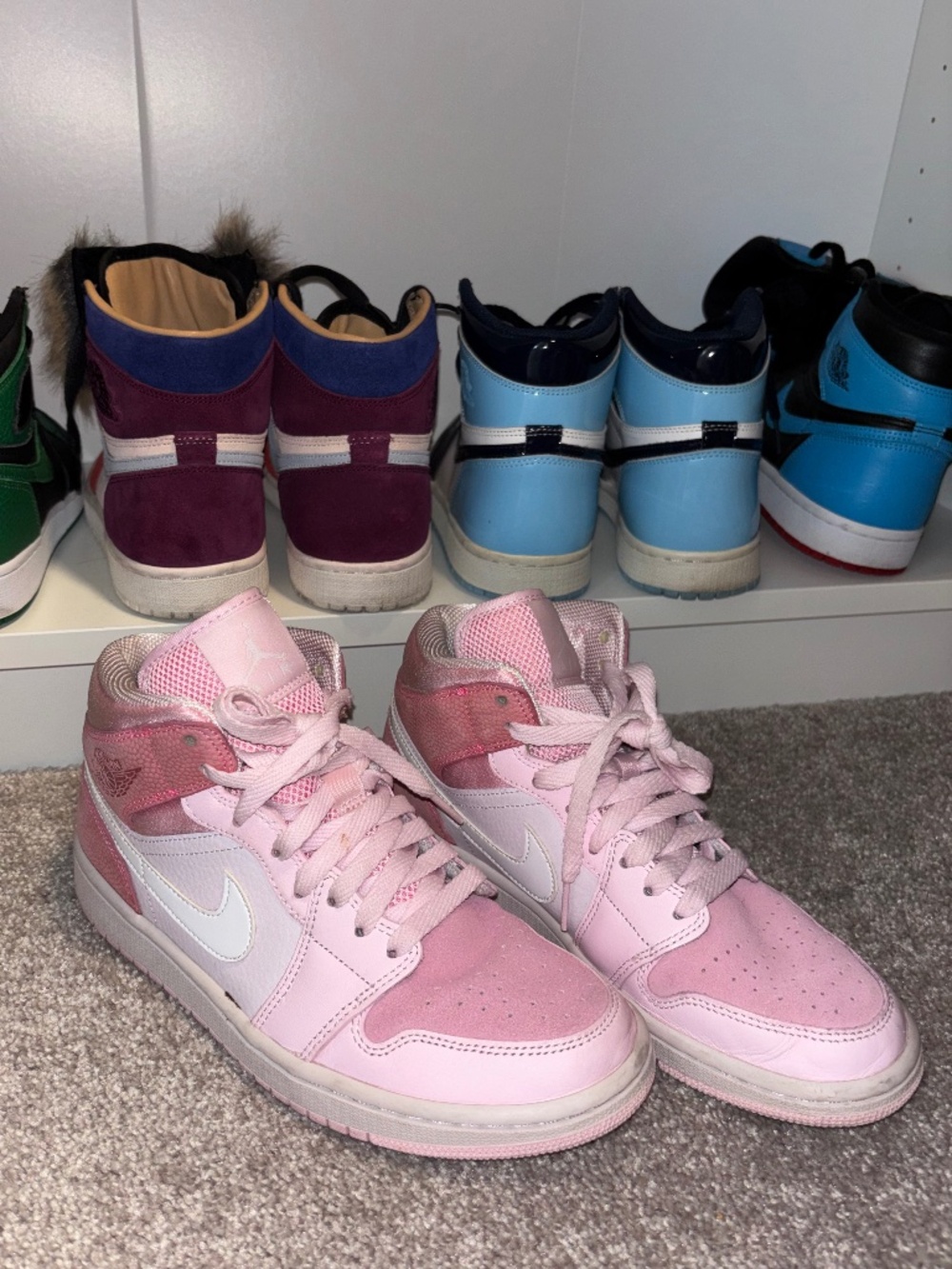 Pink jordan 1’s